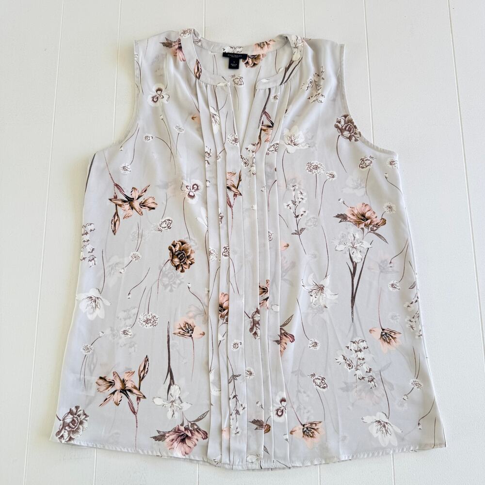 Ann Taylor Factory Women's V-Neck Sleeveless Floral Blouse Medium